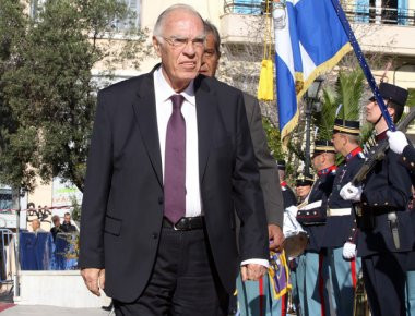 Β. Λεβέντης: «Κάνουμε παρελάσεις αλλά από την άλλη δεν έχουμε ούτε φαγητό οι περισσότεροι στα σπίτια» (βίντεο)